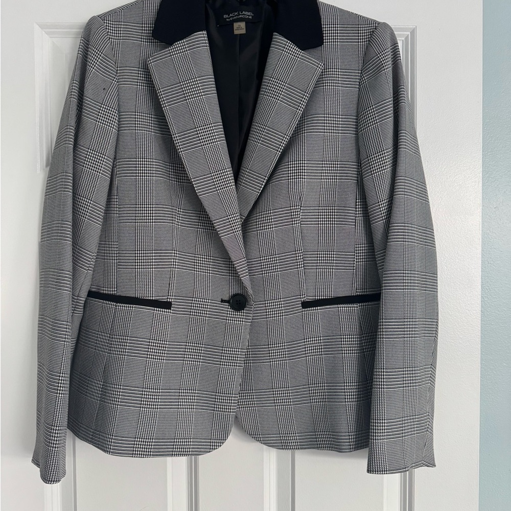 Women's Gray Plaid Blazer